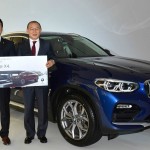 [이미지2] 도이치모터스, 박항서 축구 감독에 BMW X4 차량 전달