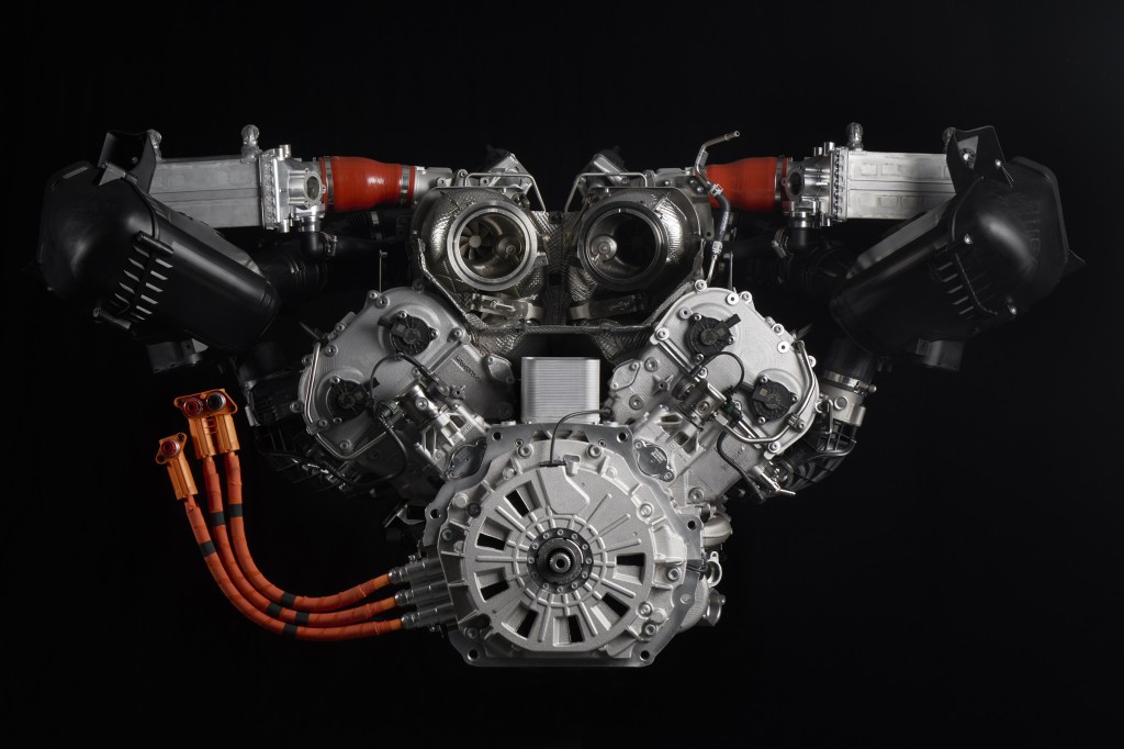 (참고사진) 오토모빌리 람보르기니 LB634_V8_Engine (1)