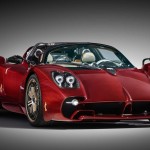 pagani-utopia-roadster-010401-tre-quarti-anteriore-aperta-portiere-chiuse